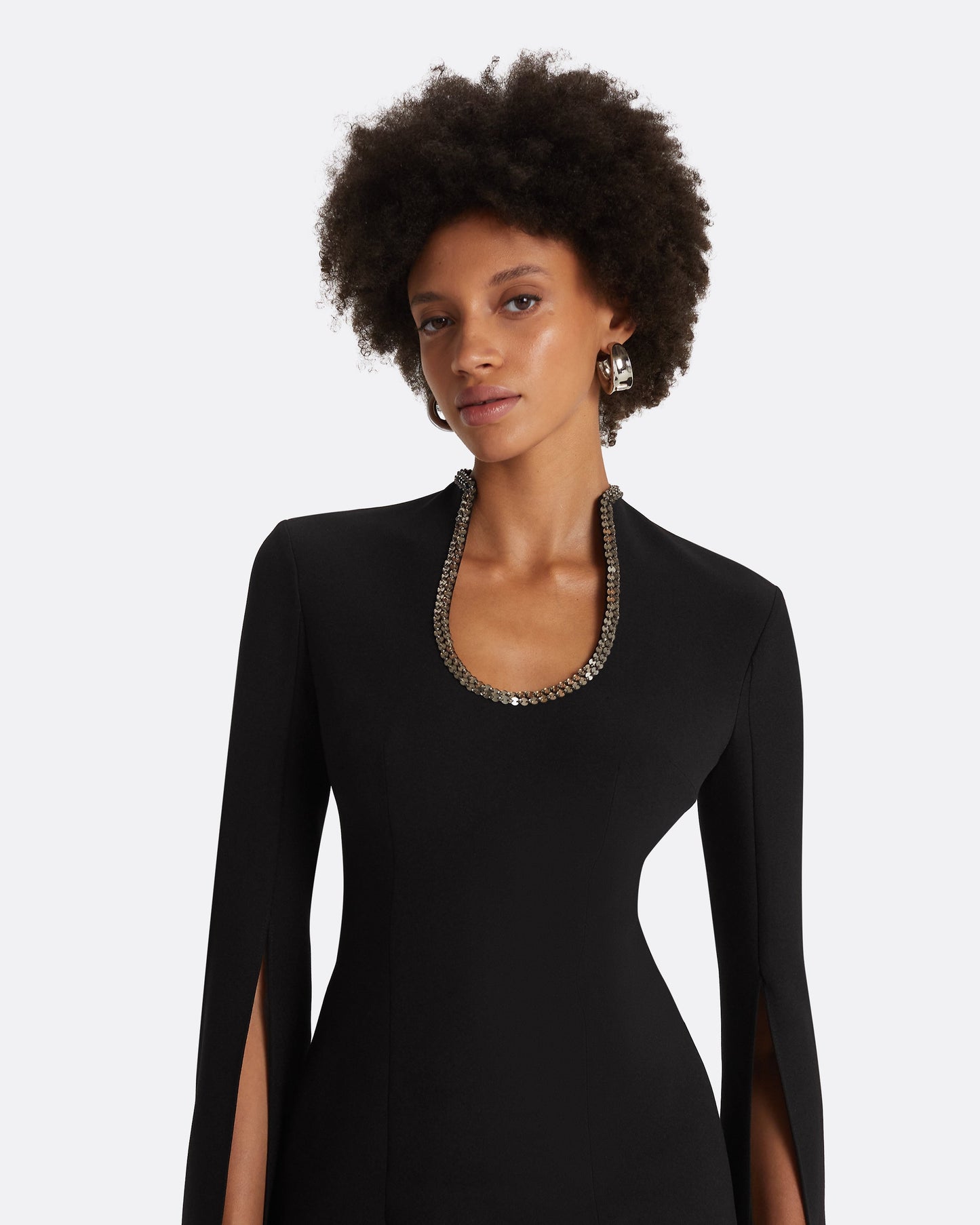 Thais Black Top