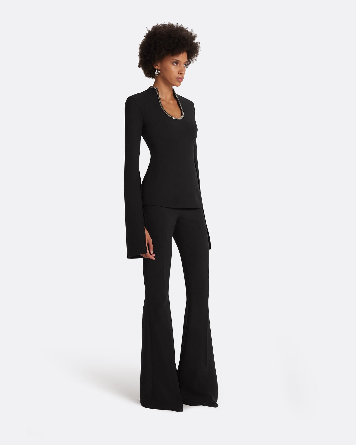 Thais Black Top