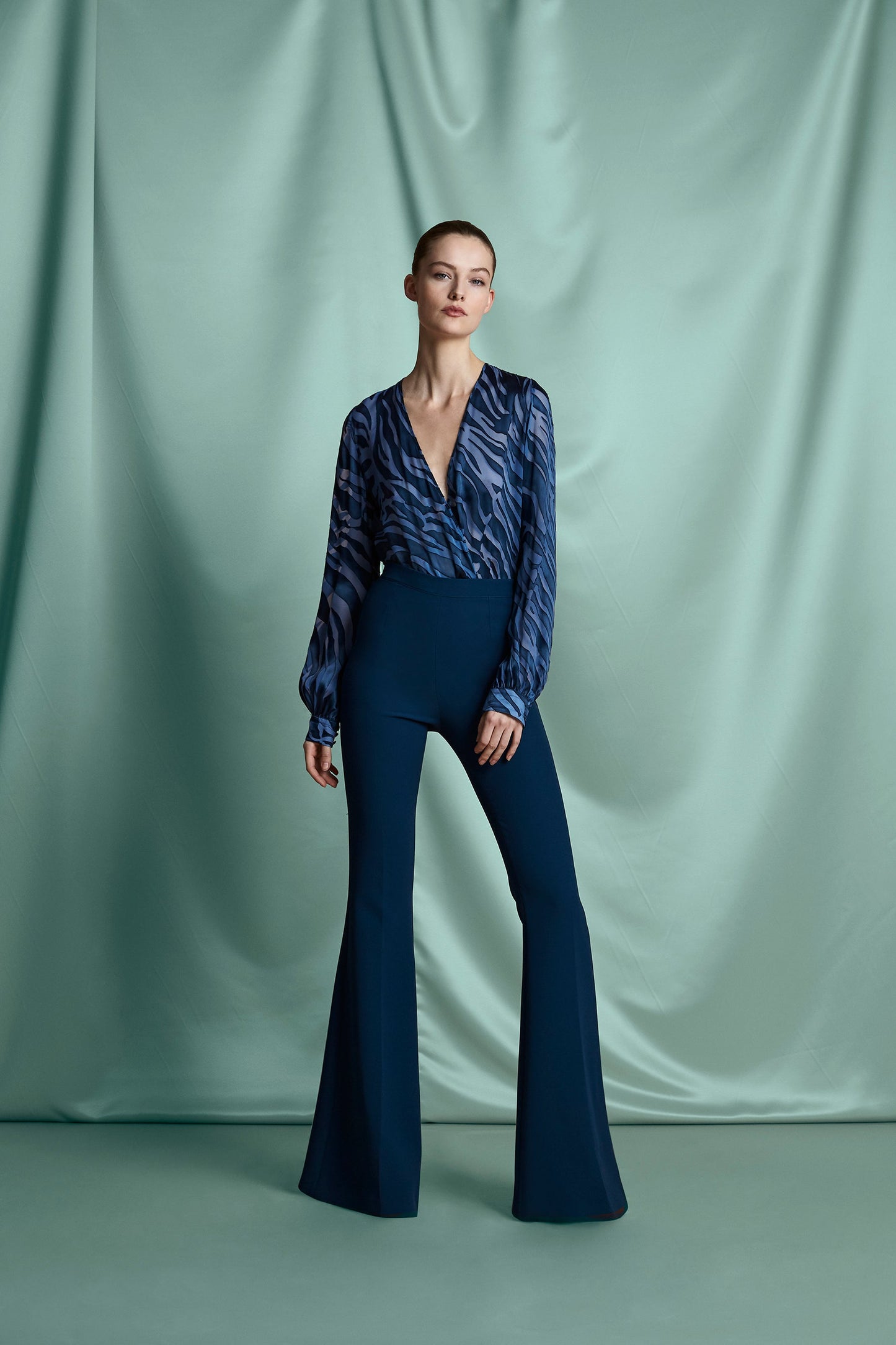 Look32 PreAw19