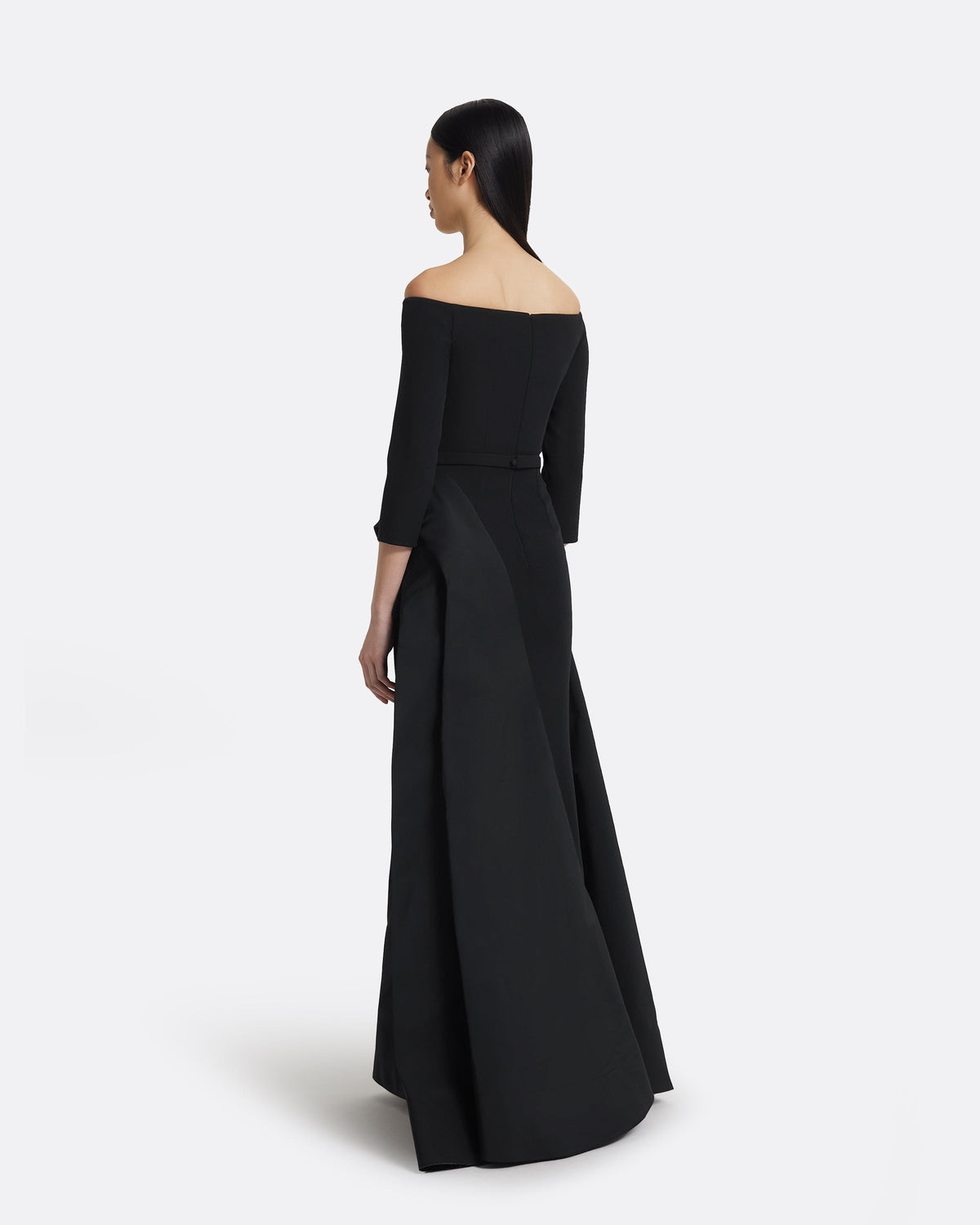 Nila Long Dress in Black