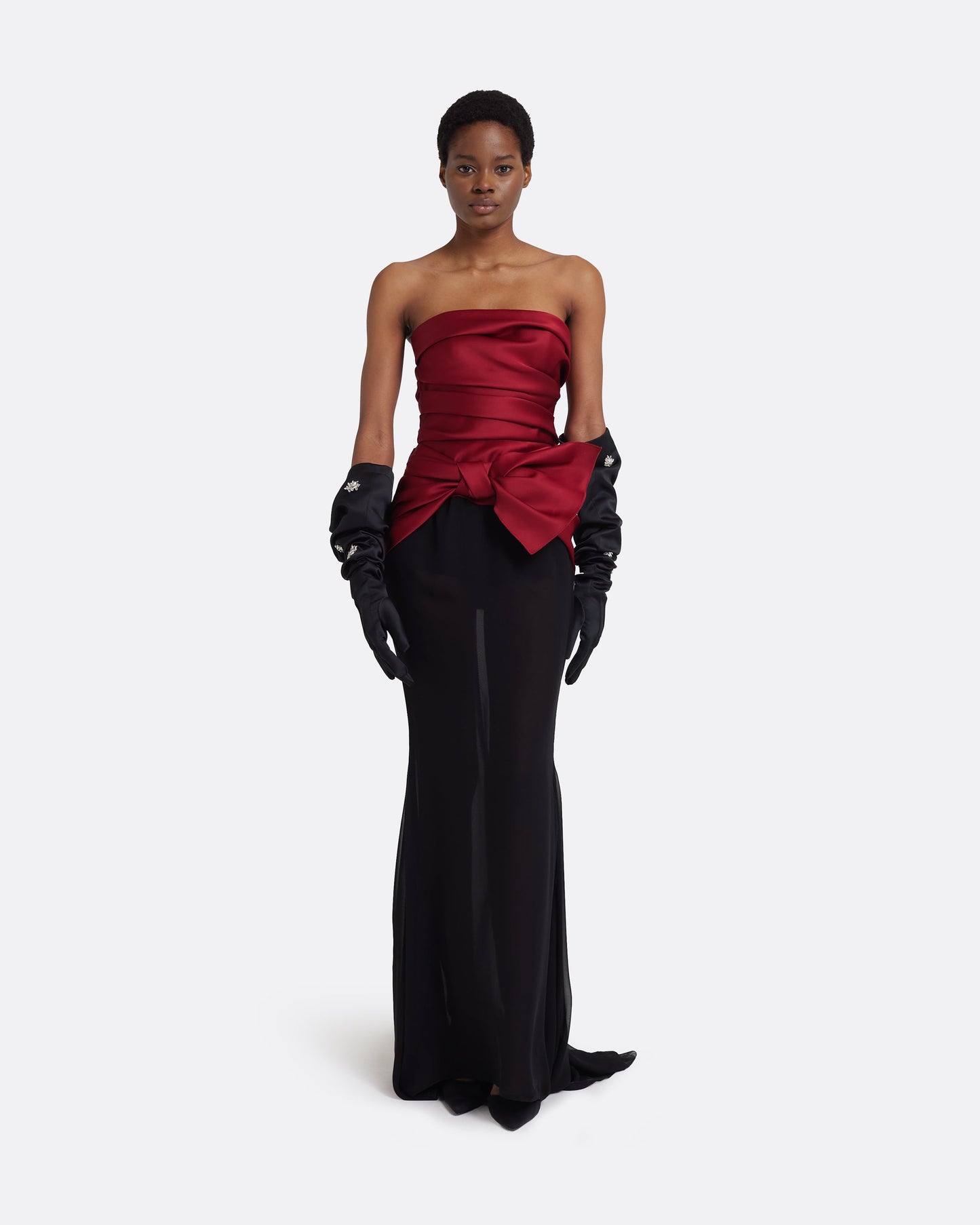 Elda Gloves in Black with Crystal
