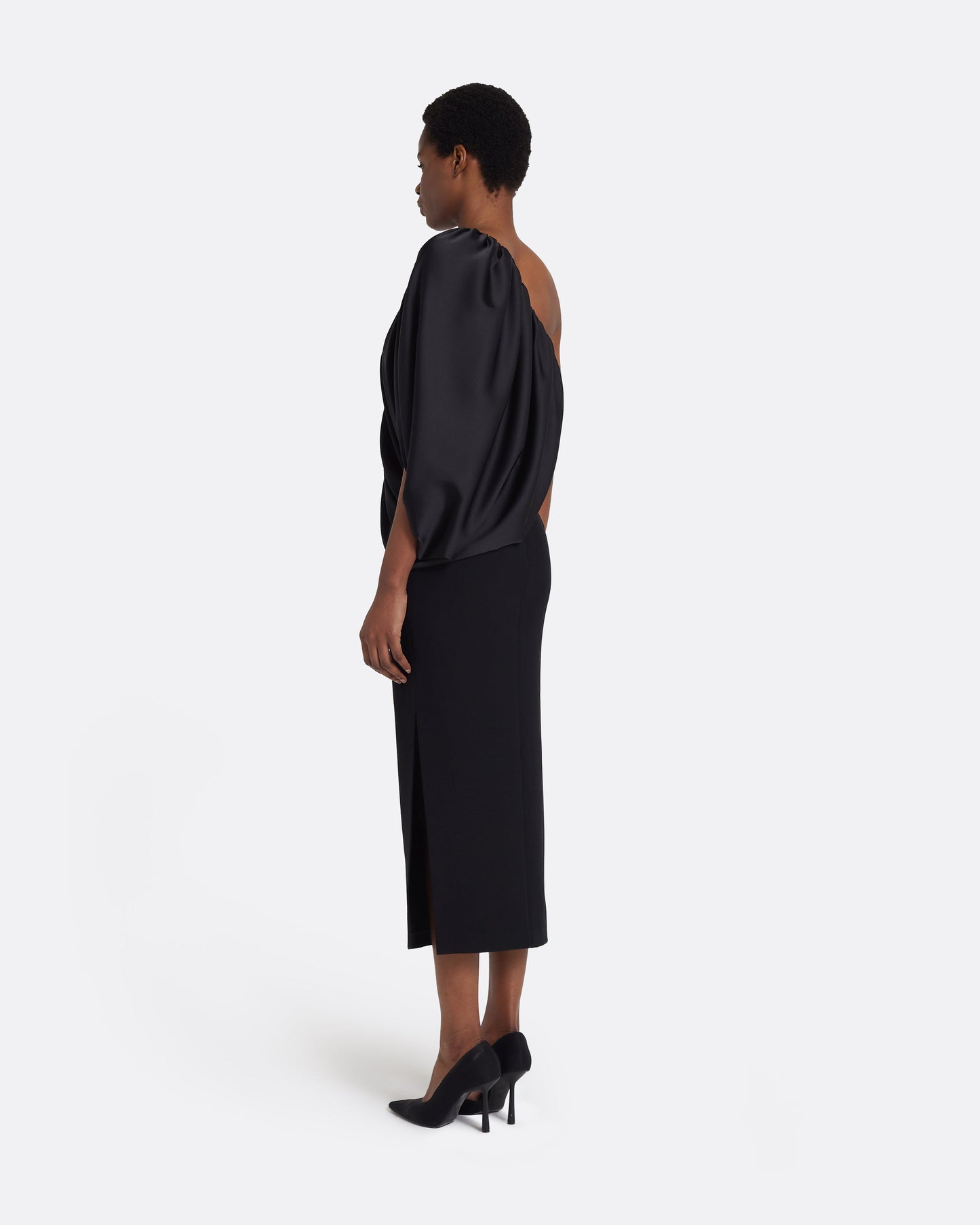 Avena Top in Black