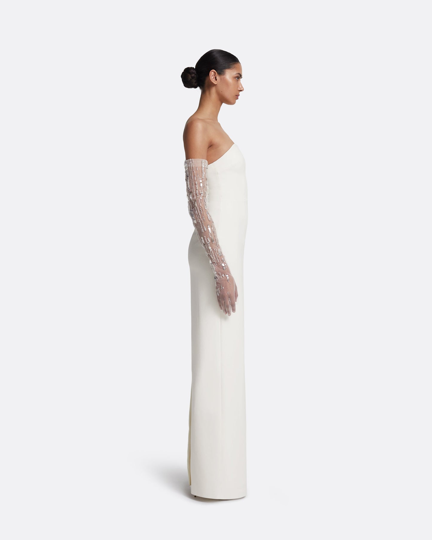 Astin Gloves in Ivory with Crystal Embellishment
