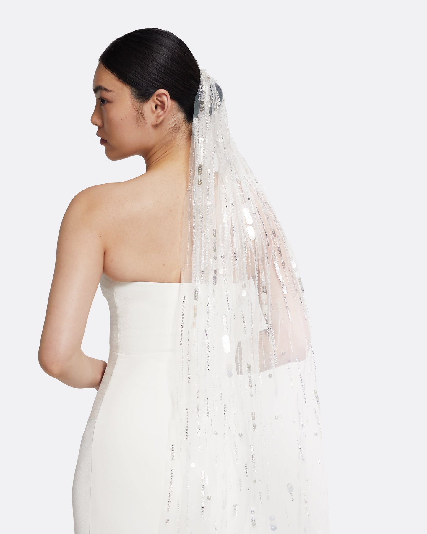 Edith Veil in Ivory with Crystal Embellishment