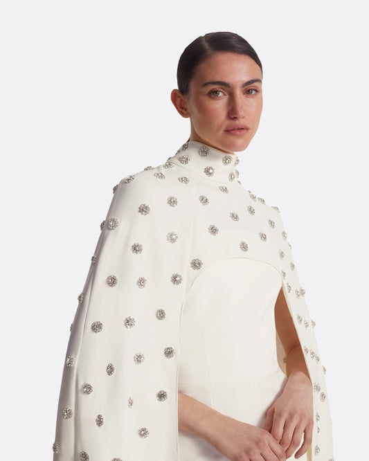 Manore Ivory Embroidered Harness