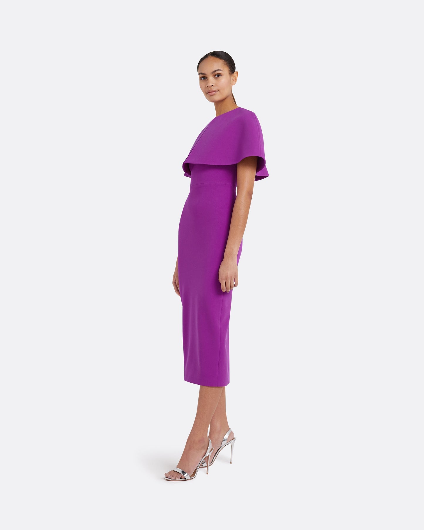 Kepuret Magenta Cape