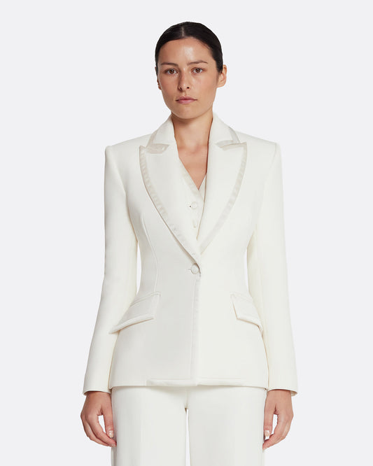 Classic tuxedo style jacket with tailored shoulder in IVORY